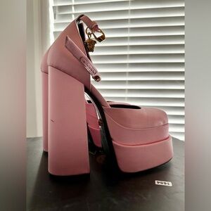 Versace Platform Aevita Pumps Baby Pink